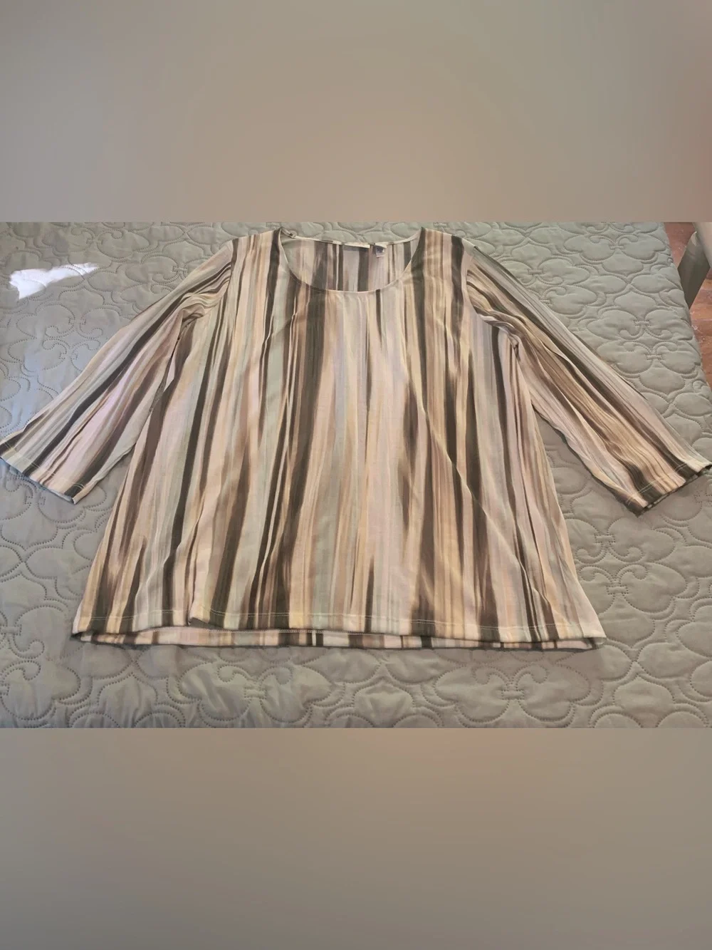 Chico's Abstract Watercolor Striped Blouse Top 3 / XL 3/4 Sleeve Cozy Knit - Picture 5 of 12